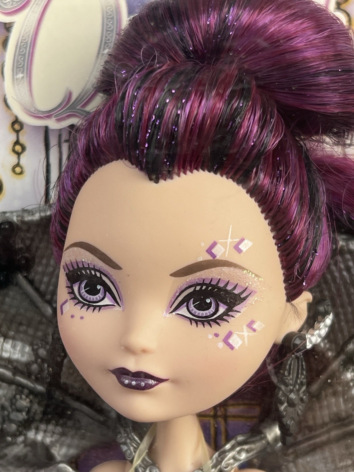 Ever After High “Thronecoming” Series ~ RAVEN QUEEN DOLL ~ MATTEL