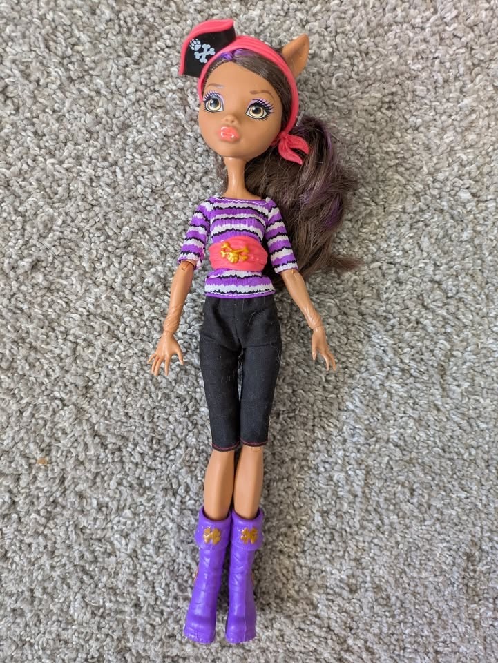 Monster High Doll Shriekwrecked Shriek Mates Clawdeen Wolf