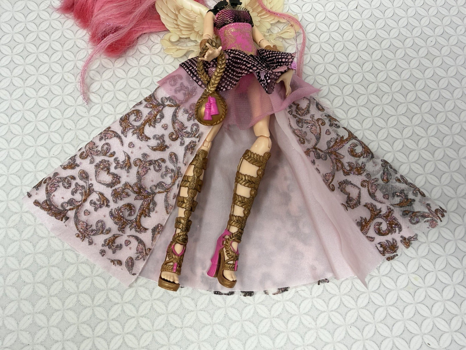 Ever After High Thronecoming C.A. Cupid Doll Dress Wings Shoes Mask Purse
