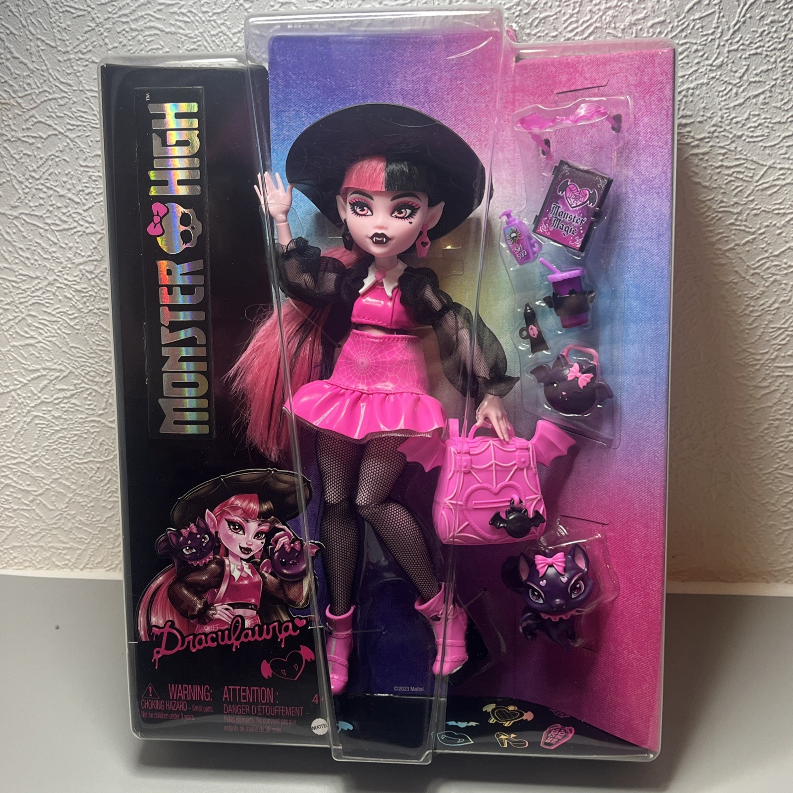 Mattel | Monster High Core Doll | Draculaura Fashion Doll | Accessories & Pet |