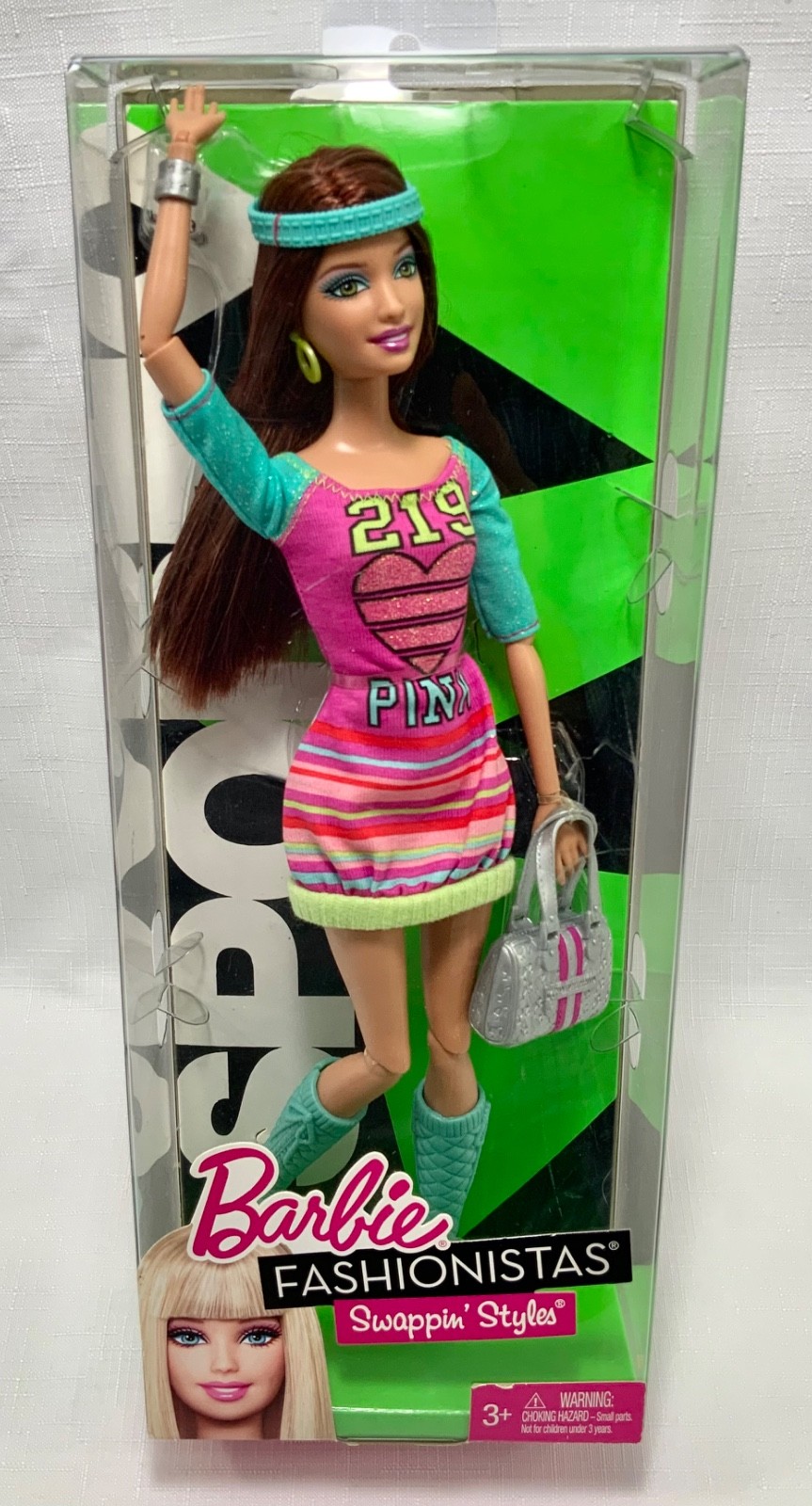 Swappin’ Styles Sporty Teresa – Articulated Fashionistas Barbie Doll