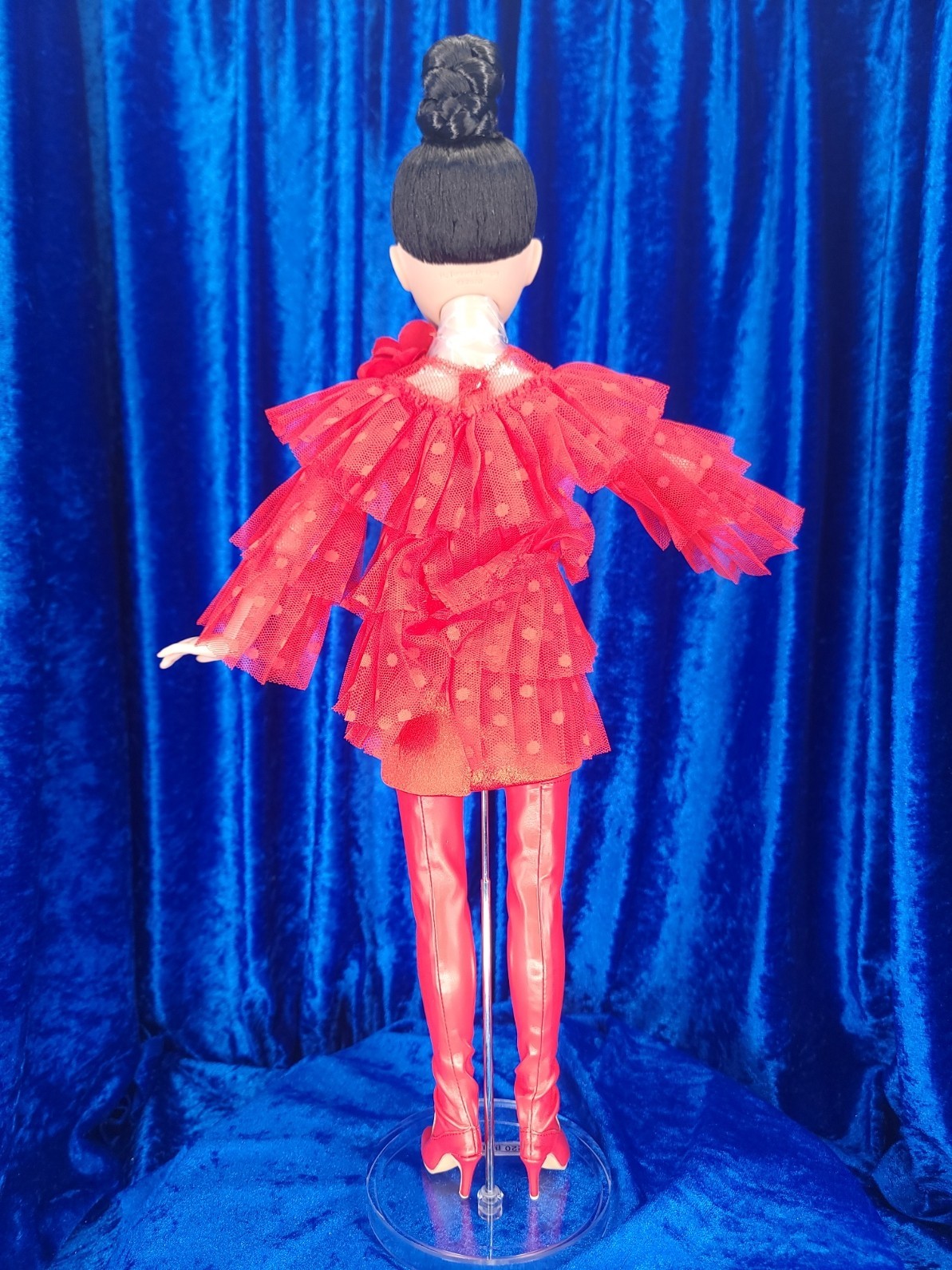 Robert Tonner Ellowyne Wilde Bright Ideas VDC 2023 LE 200 16″ Doll RT22EWDD25
