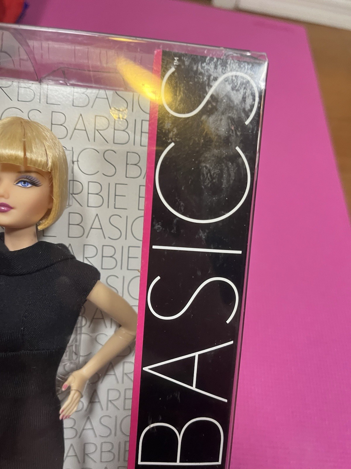 Barbie Basics Model 09 Collection 001 Black Label Doll Blonde Hair R9920 NWT Vtg