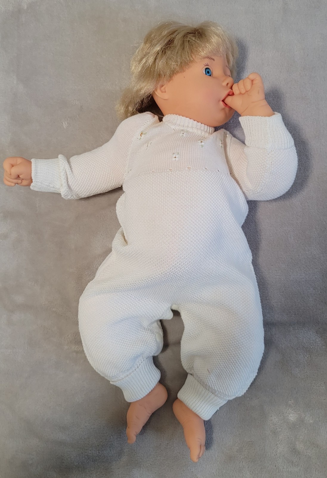 Precious Cititoy 18″ Vintage 1997 Blonde Blue Eyes Jointed Weighted Baby Doll