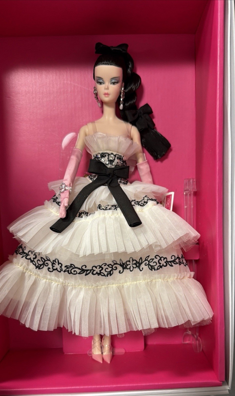 2025 Barbie Fashion Model Collection #4 Doll – Gold Label – JBH66