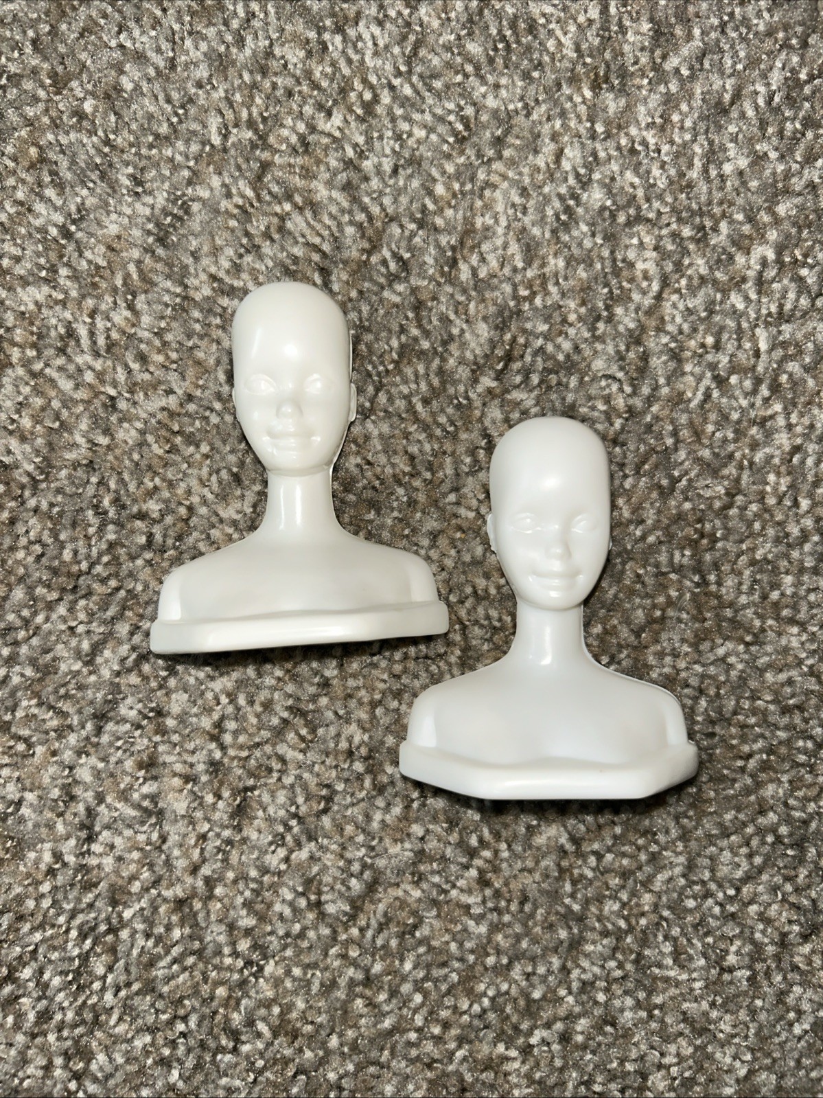 Mattel Barbie 2 Mannequin Head Bust For Wigs Hats Or Jewelry Display FREE SHIP