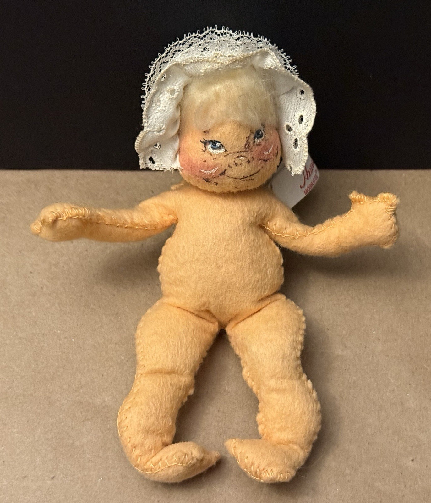 Annalee Mobiltee Collectible Doll Toy Rare Decorative Bonnet Doll Toy