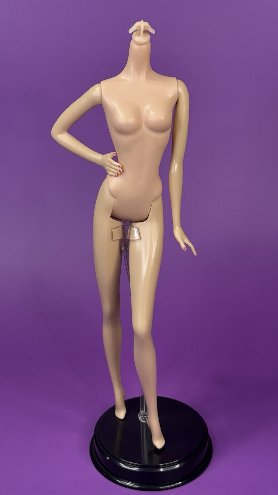 Barbie Holiday 2009 Model Muse Body Pink Nails