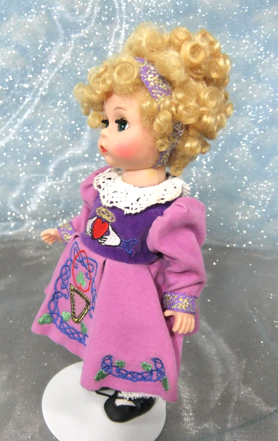 Madame Alexander 8″ CELTIC DANCER #34145 Restrung-Redress-W/stand