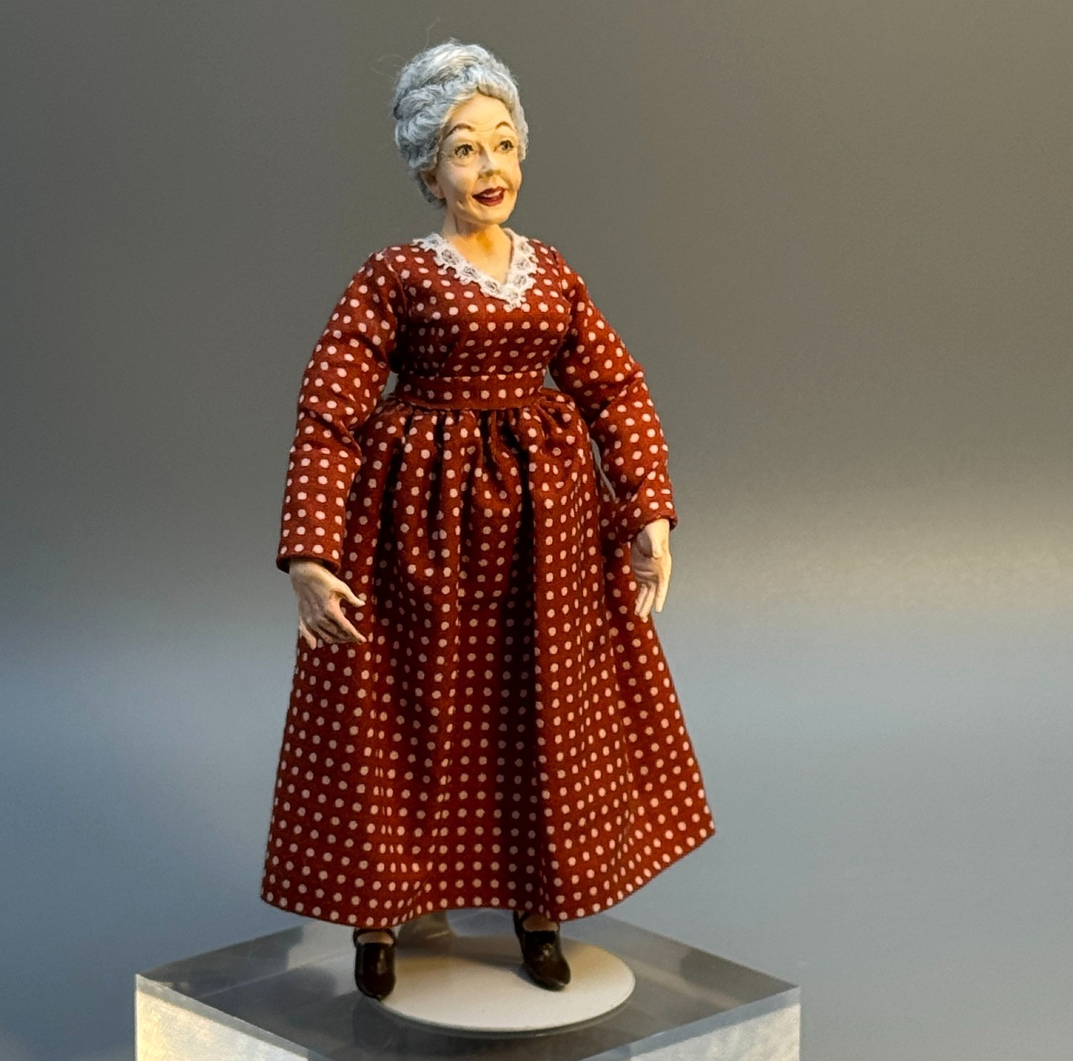 Marcia Backstrom IGMA Artisan Granny Doll Red Dress VTG Dollhouse Miniature 1:12