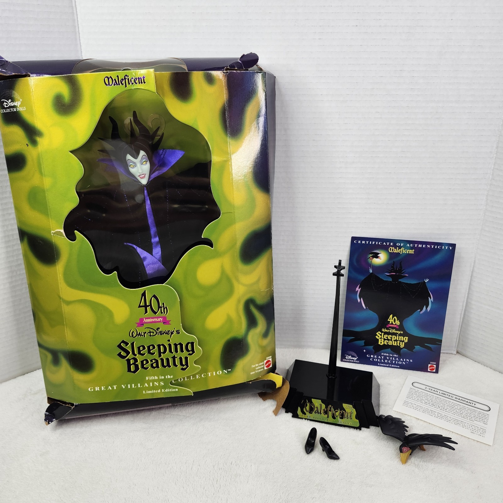 Disney Sleeping Beauty 40th Anniversary Maleficent Villains Collection 20990