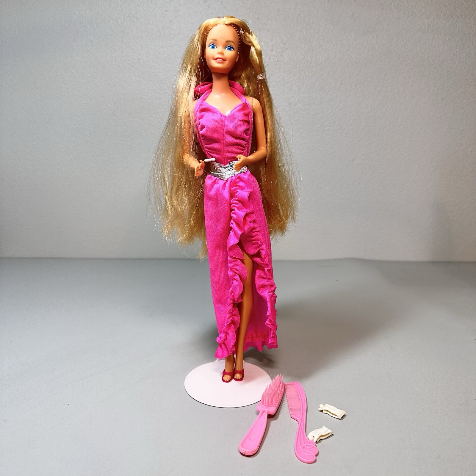1982 Twirly Curls Barbie Doll #5579 Orig. Outfit & Some Accessories Long Hair