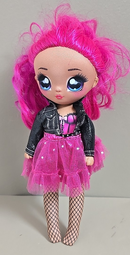 Na Na Na Surprise Ultimate Black Bunny 11″ Fashion Doll ONLY As Shown