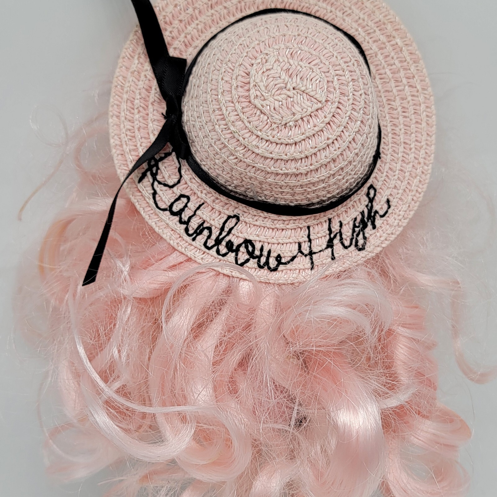 Rainbow High Pacific Coast “Bella Parker” Pink Beach 11″ Doll Bathing Suit Hat