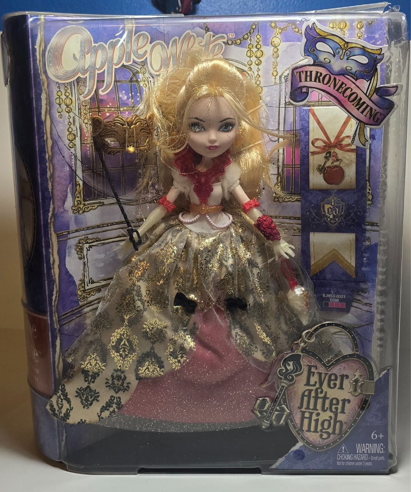 APPLE WHITE EVER AFTER HIGH THRONECOMING DOLL! MASQUERADE COSTUME in box