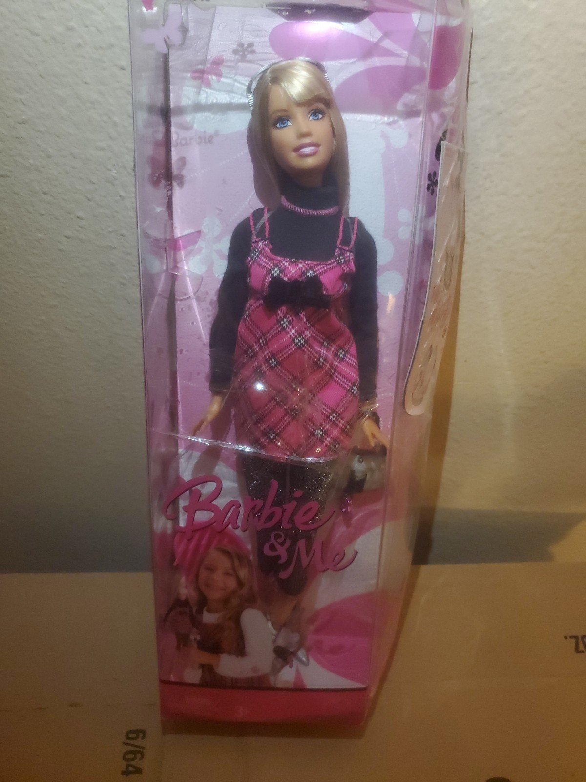FASHION FEVER BARBIE & ME, Pink Plaid Top Blonde Shimmery Black Pants