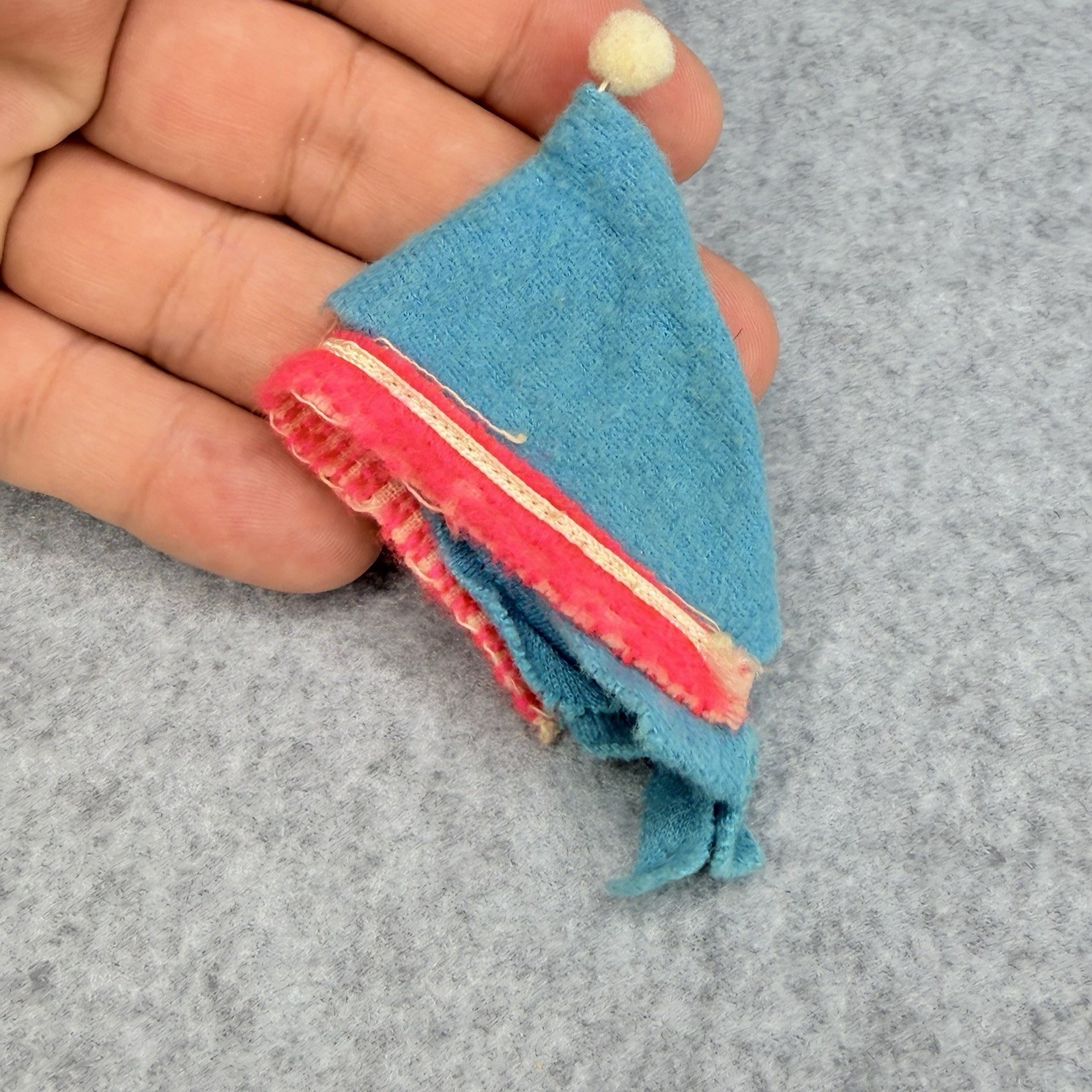 Vintage Liddle Kiddles Freezy Sliddle Doll #3516 Blue Pink Hat