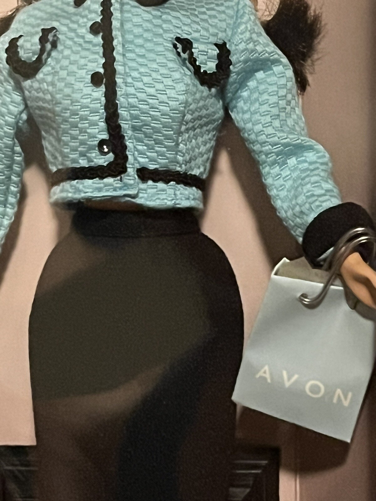 Avon Barbie Core Brunette 1998 Special Edition New In Box Never Opened Original