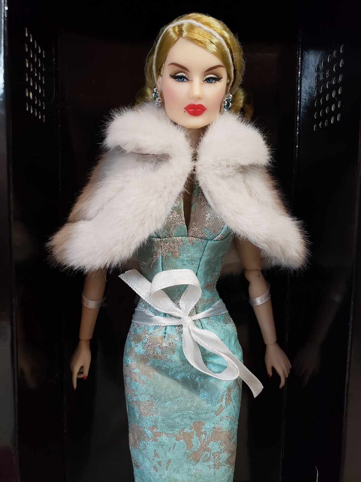 AGENT SUGAR NORTH CONSTANCE MADSSEN STILETTOS OUT FR 2024 CONVENTION DOLL LE500
