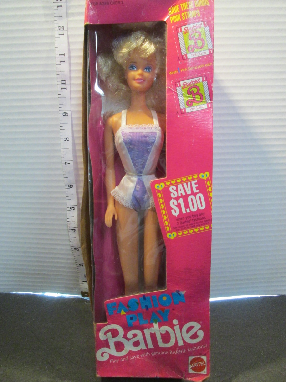 New In Box Fashion Play Barbie Doll – 1990 – #9629 box has some warping see pic