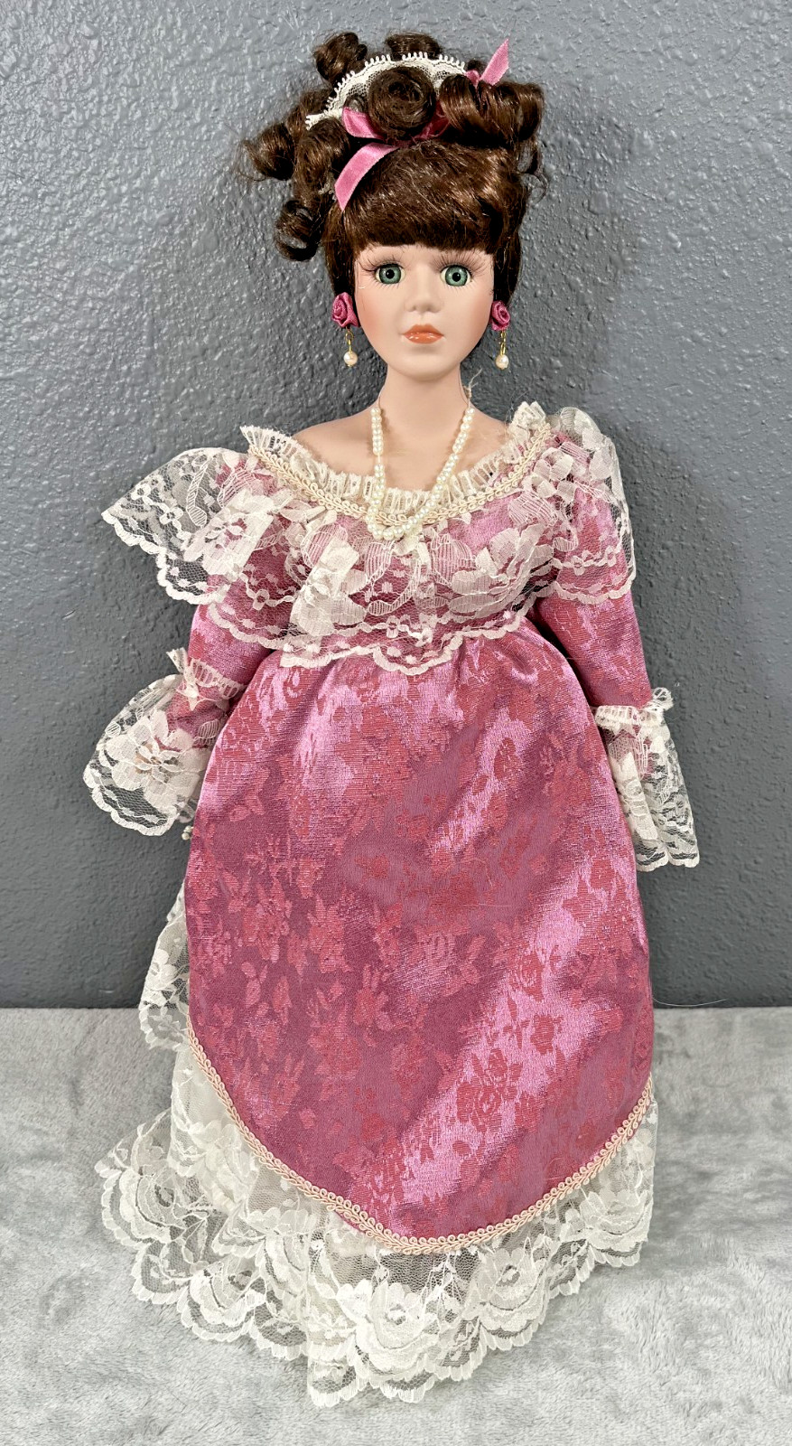 Vintage Collection Etc Co Porcelain Doll 19″ Green Eyes Pink/White Lace Dress