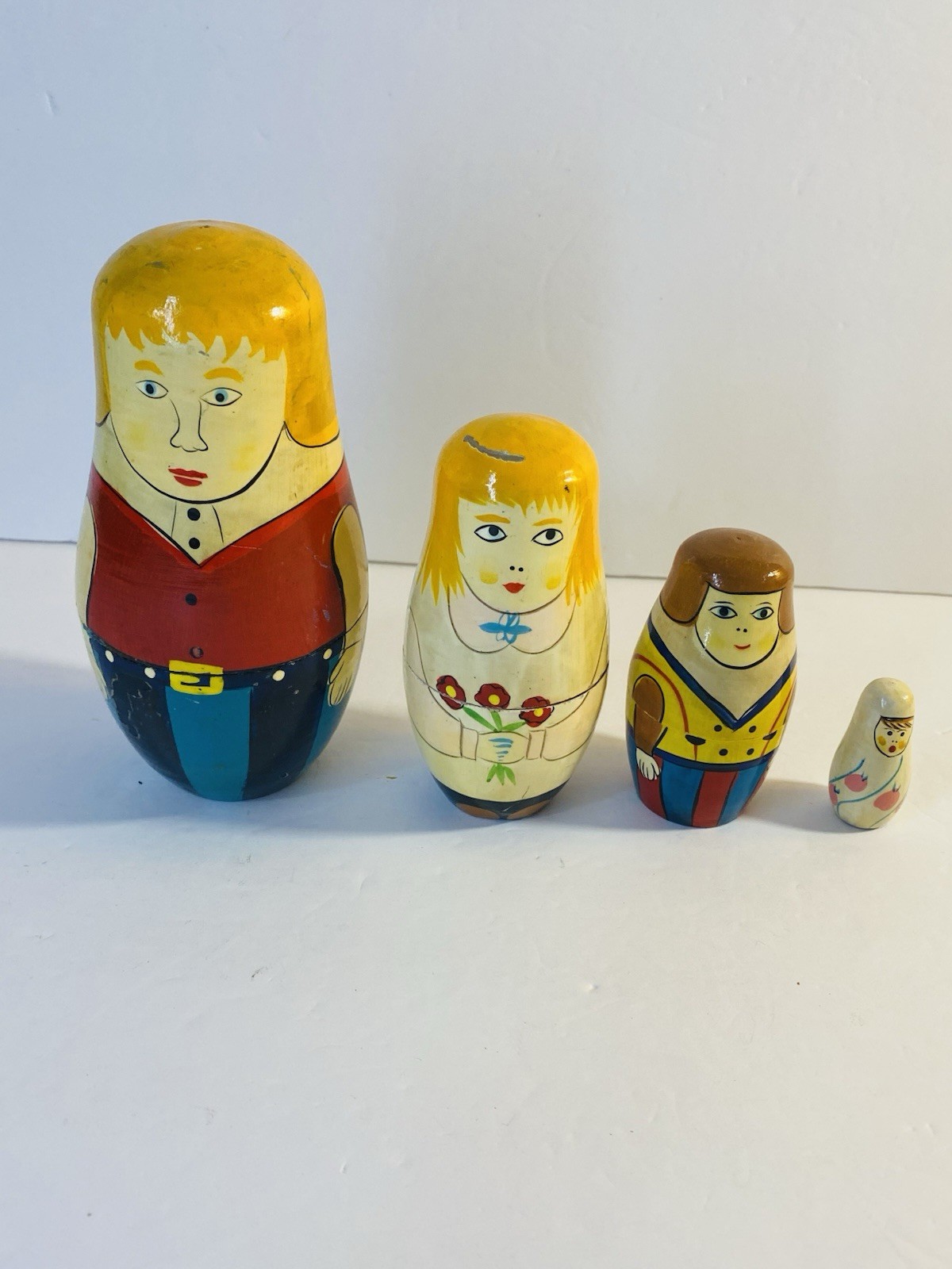 Lillian Vernon Norwegian Nesting Dolls 4 Piece