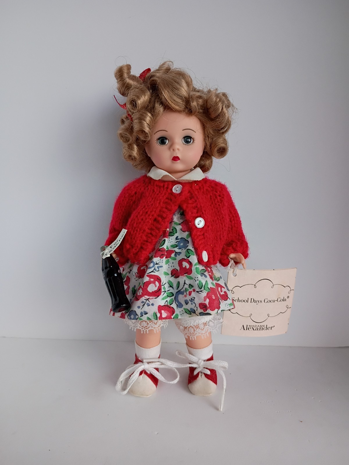 Vintage 2001 Madame Alexander School Days Coca-Cola 28275 8″ Doll No Lunchbox