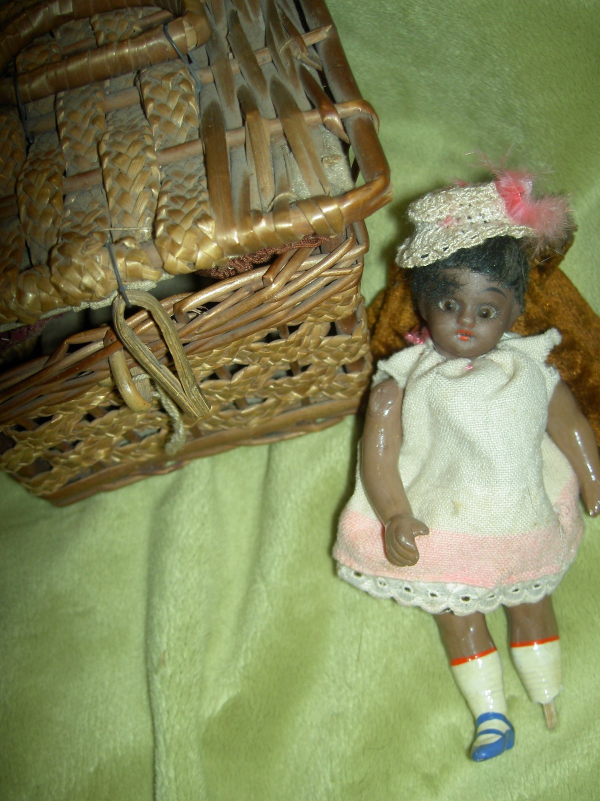 Antique dollhouse-size, bisque S & H sockethead mignonette doll w/wardrobe