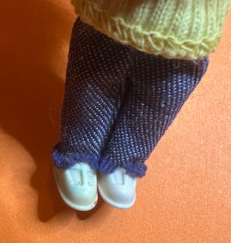 Liddle Kiddles KAMPY W FISH, SLEEPING BAG, SHOES, COMB/BRUSH- Vintage