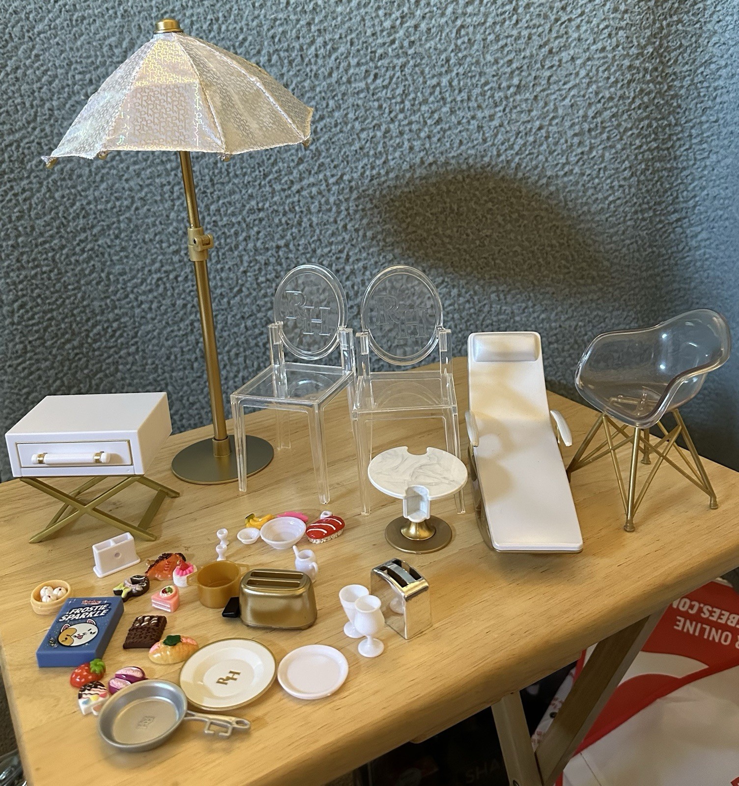Rainbow High Doll Furniture + Accessories