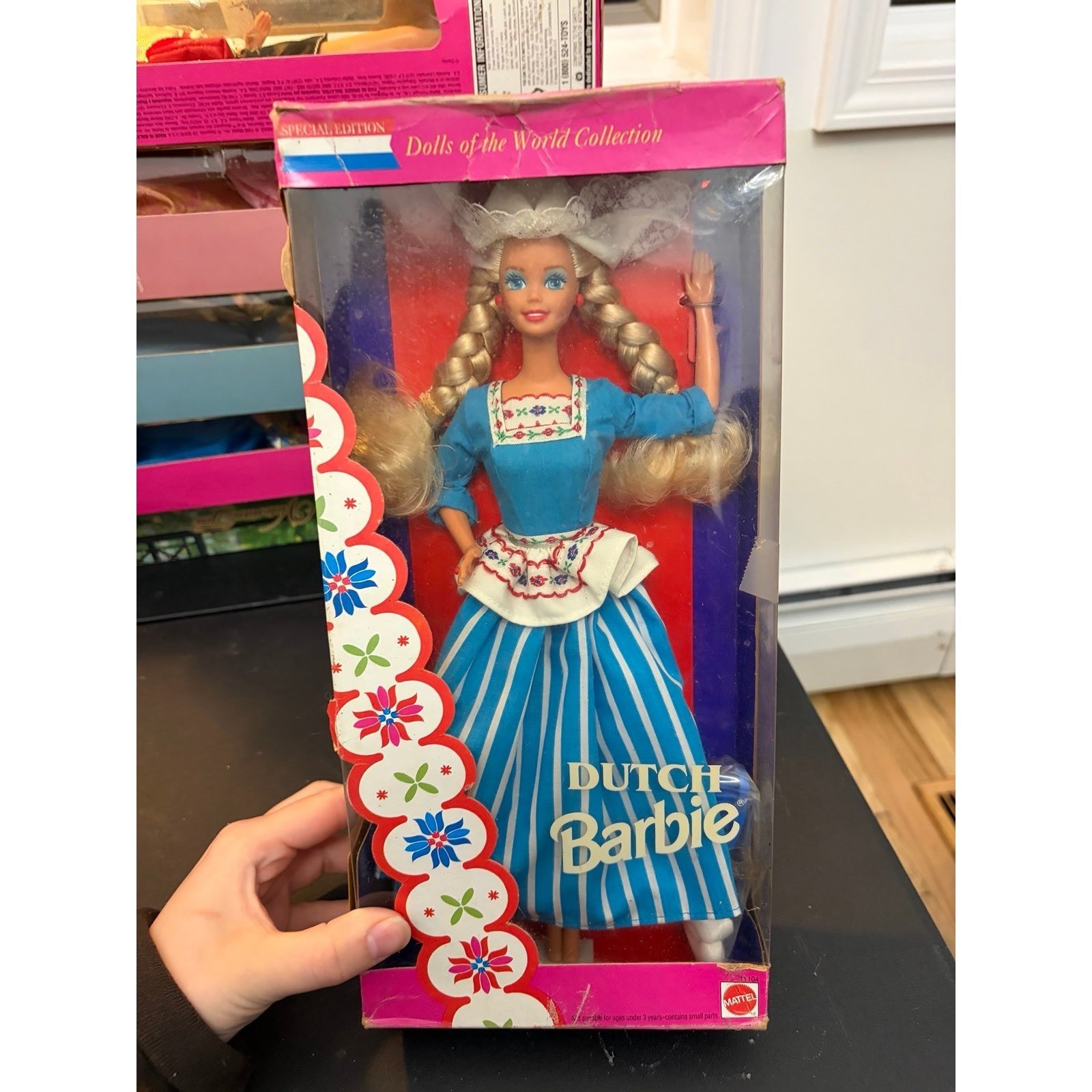 Vintage 1995 Norwegian Barbie Doll 14450 NRFB NEW Dolls of the World Norway