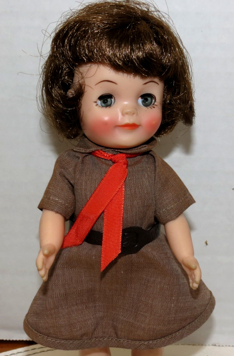 1960s Fluffy Doll Brownie Scout Effanbee Brunette 8″