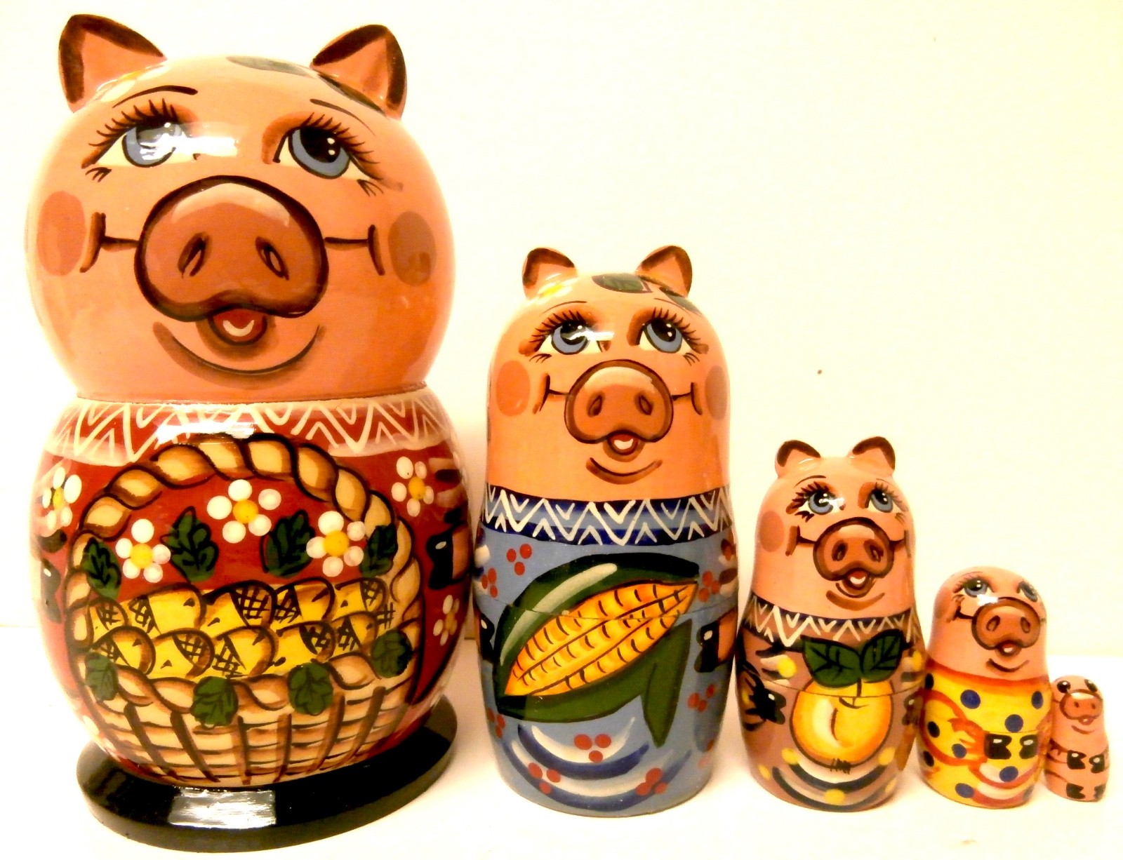 Alkota Russian Genuine Collectible Nesting Doll “Yorkshire”, 7″H