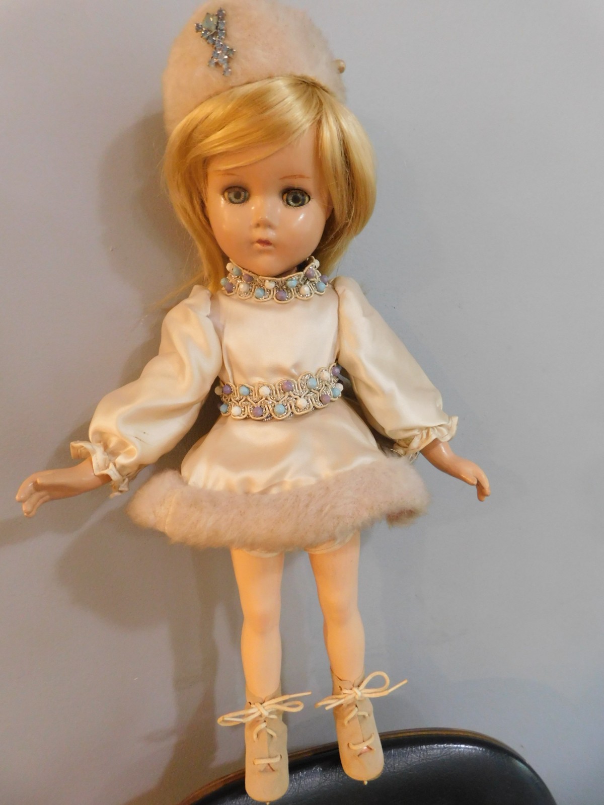 16″ ANTIQUE ARRANBEE R & B DEBUTEEN DOLL COMPOSITION ORIGINAL SKATER OUTFIT