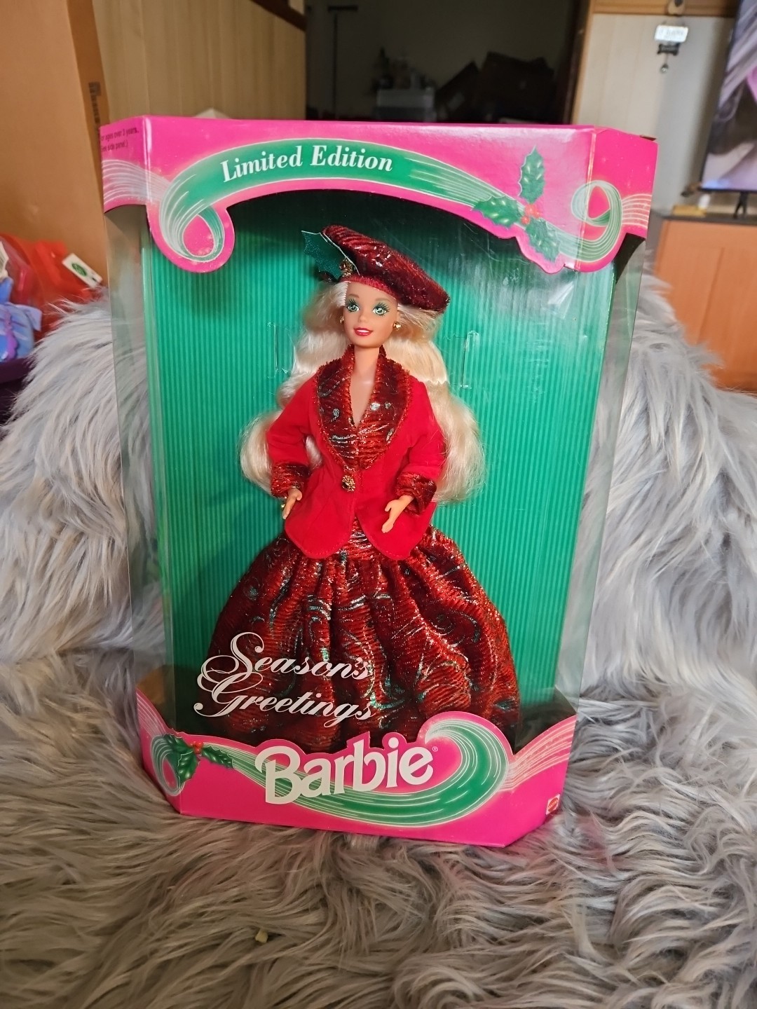 1994 Seasons Greetings Barbie #12384 Limited Edition New
