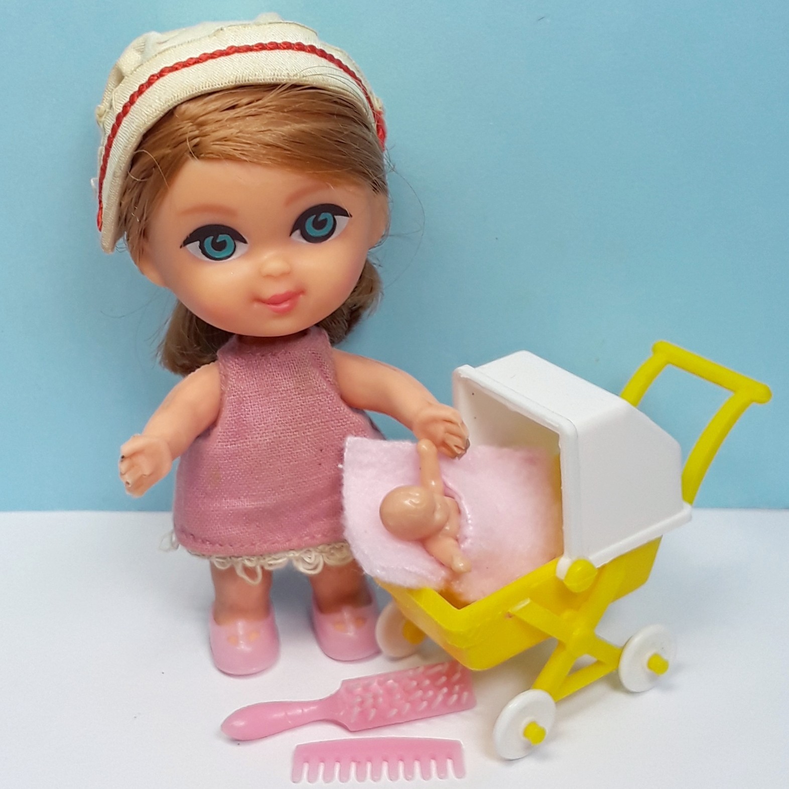 Vtg. Mattel Liddle Kiddles FLORENCE NIDDLE Doll, Outfit, Hat, Shoes, Buggy, Baby