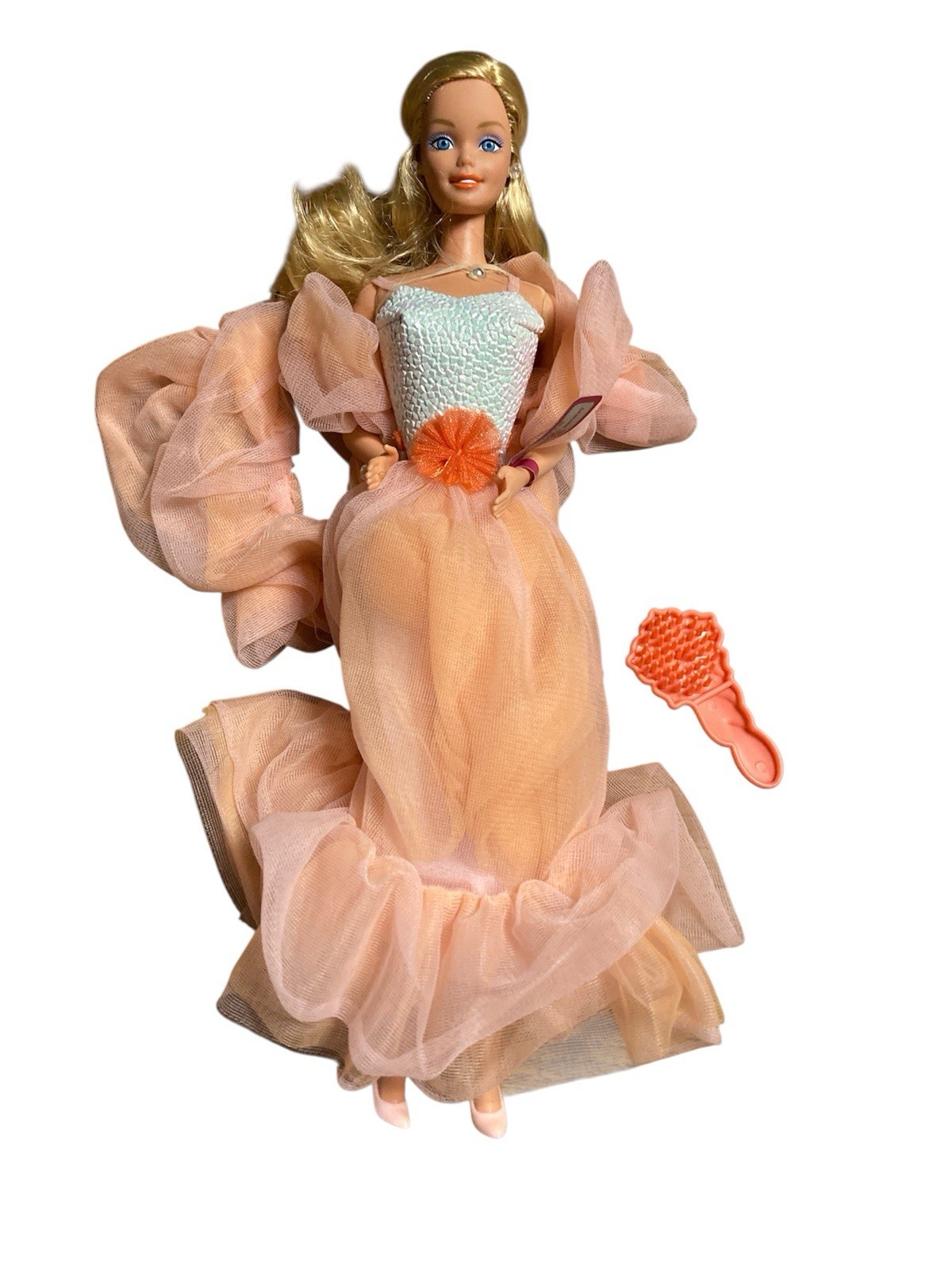 Mattel 7926Peaches ‘N Cream Barbie Doll Tag On Arm Shoes Brush