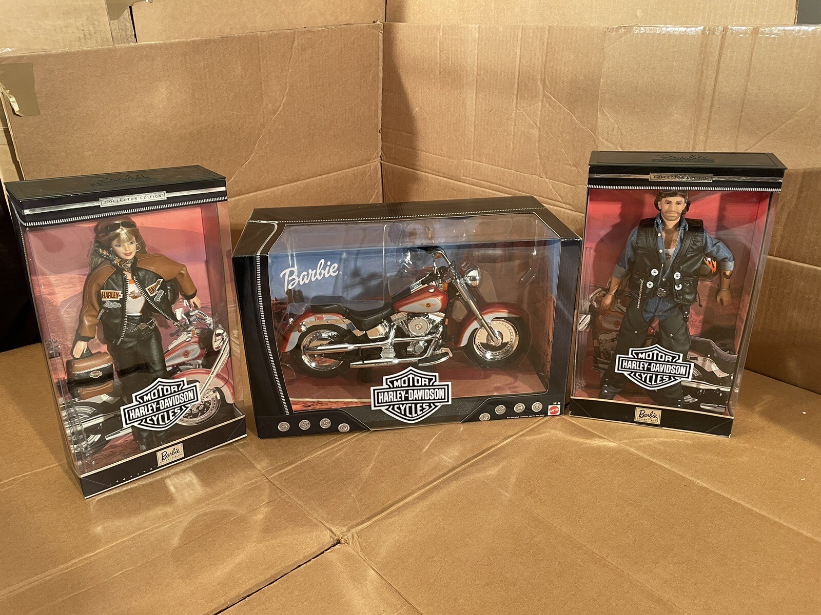HARLEY-DAVIDSON BARBIE & KEN DOLL WITH HARLEY-DAVIDSON MOTORCYCLE 3 PIECE SET