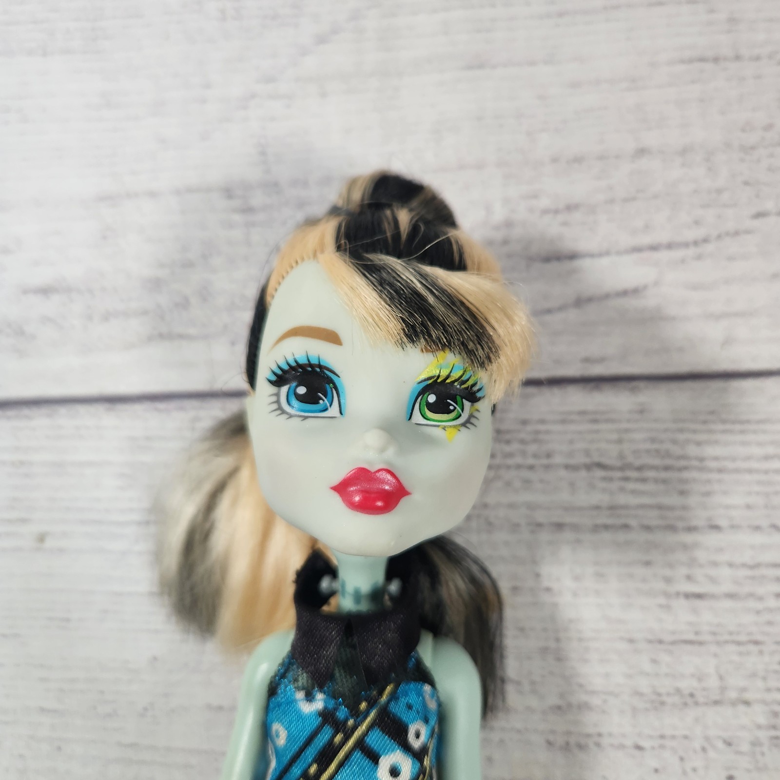 Monster High Frankie Stein Doll Welcome To Monster High Photo Booth Ghouls 2015