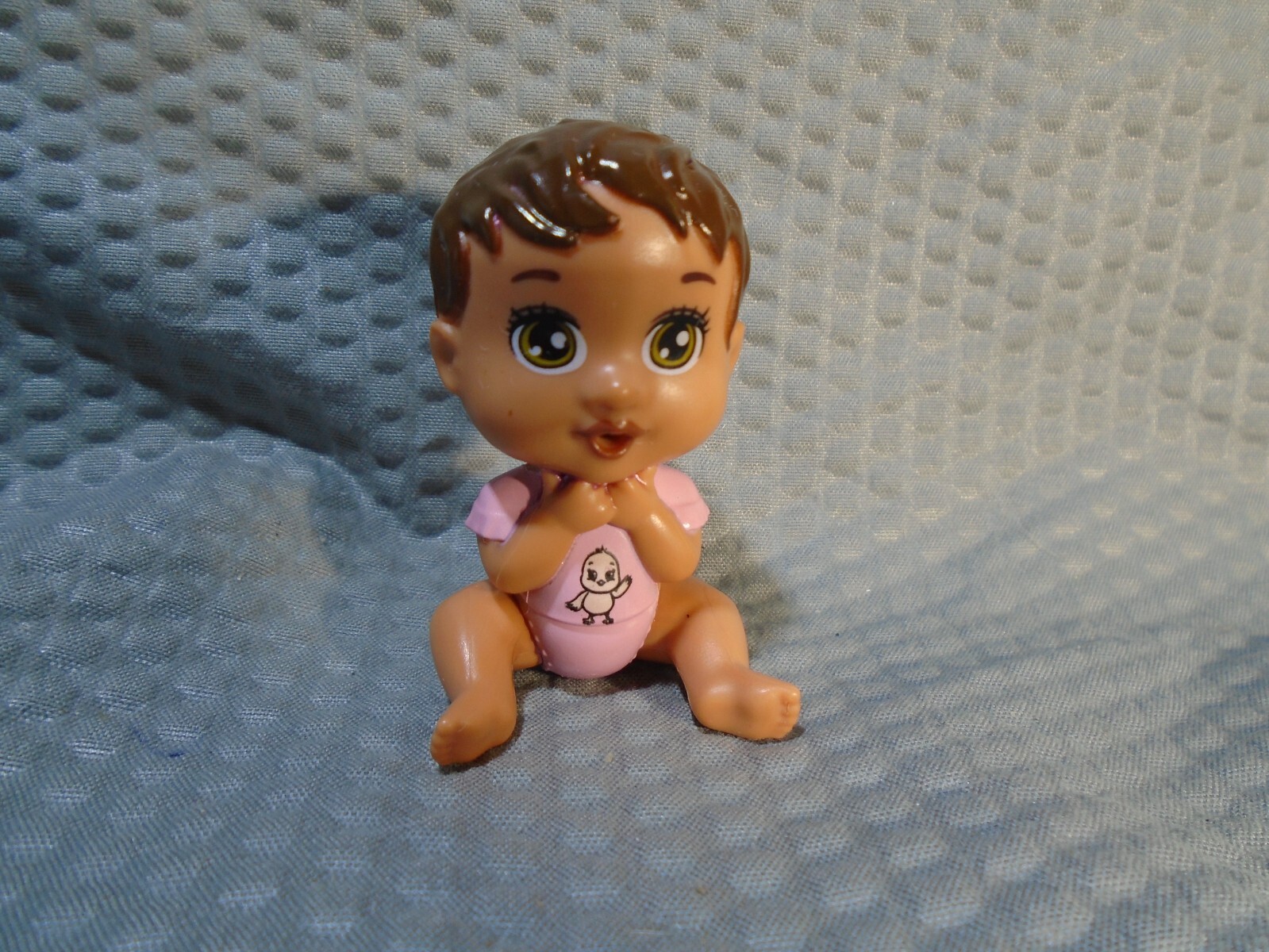 2022 MATTEL MINI TODDLER SITTING 2″ DOLL FIGURE (DL114)