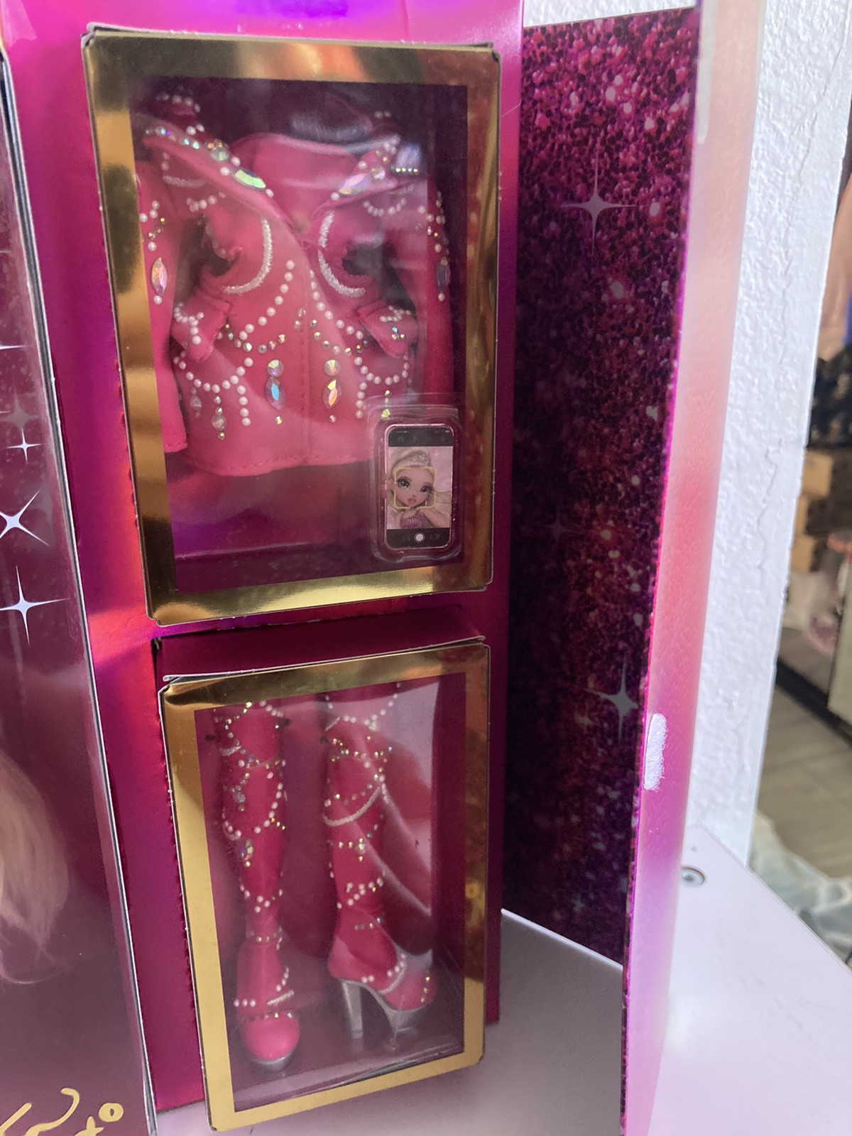 Rainbow High Paris Hilton Premium Edition Collector Doll NIB NEFB HTF