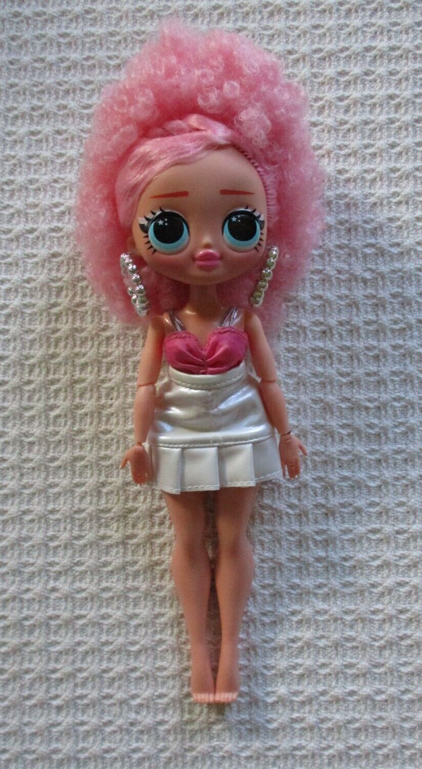 LOL Surprise Present Surprise Miss Celebrate Doll Pink Hair OMG MGA