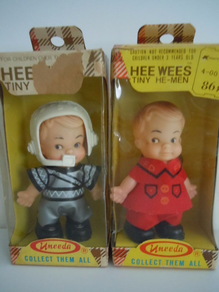 UNEEDA 1974 KMART” HEE WEES TINY HE-MEN ” BOYS PEE WEE: FOOTBALL PLAYER,FIRE MAN