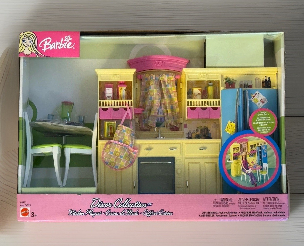 Barbie Decor Collection Kitchen Playset (Dolls Not Included) Mattel 2003 Age 3+
