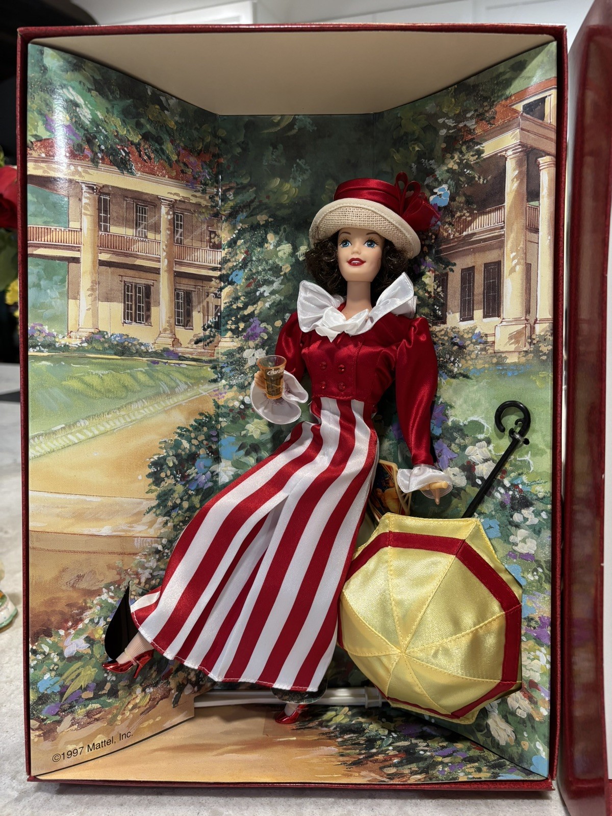 Near Mint Coca Cola Collector “After The Walk” Barbie 1997, Series 17341 – NRFB