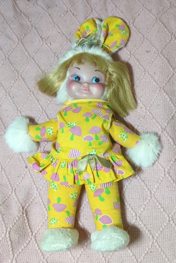 Vintage Cloth Doll Plastic Face Sawdust 16.5″