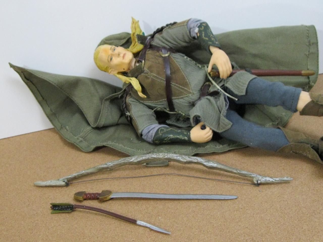 TOY BIZ LEGOLAS LOTR LORD OF THE RINGS RETURN KING 12″ FIGURE DOLL VTG