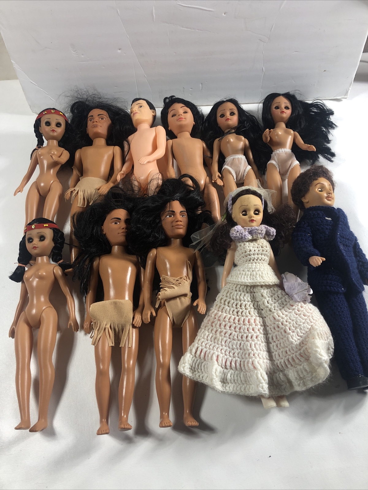 Lot Of 11 – Fibre Craft – Girls, Boys, Men, Women – Native American Indian