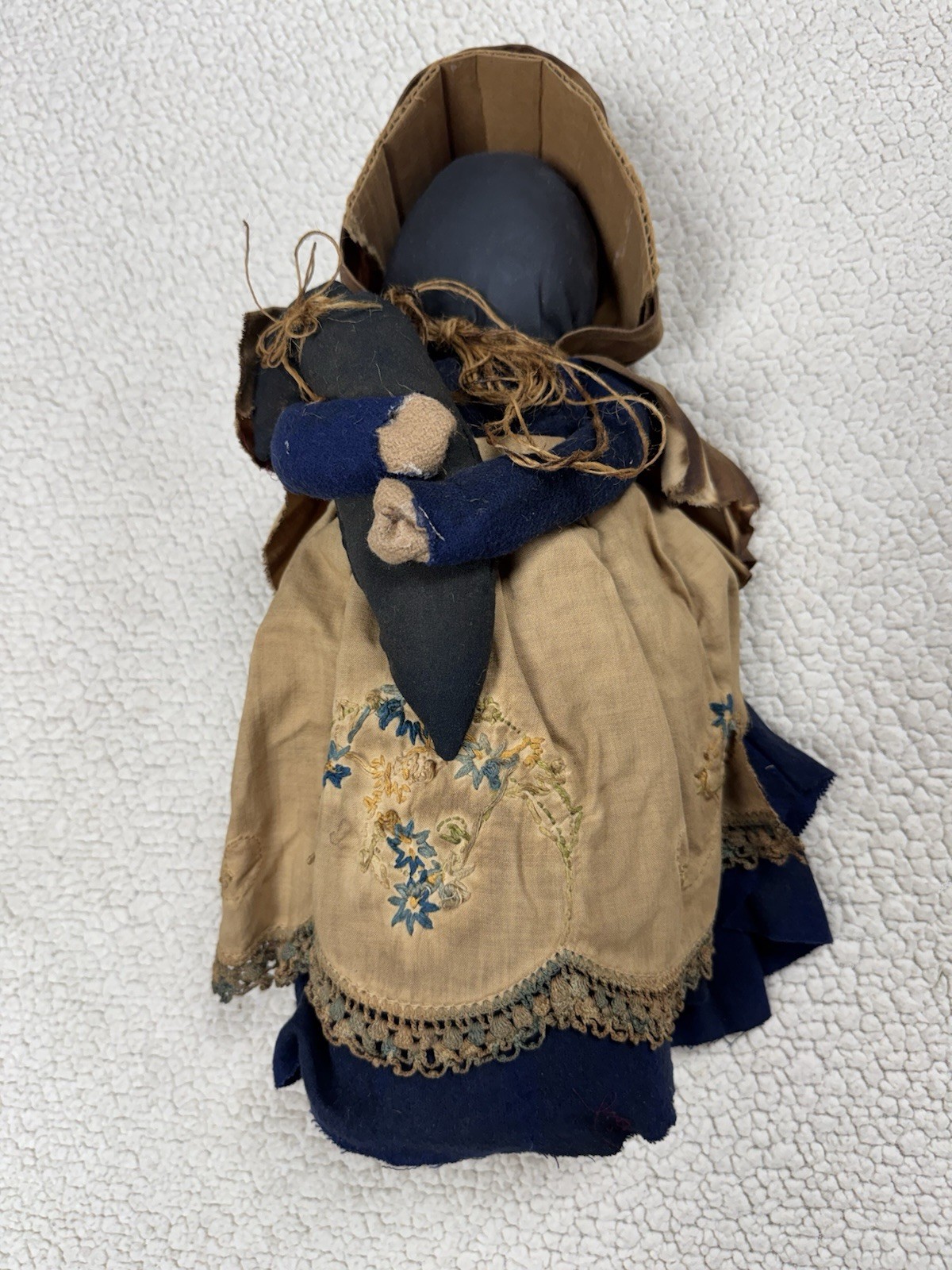Vintage No Face Handmade Amish Girl Rag Doll – 16″ Tall Tea Stained Clothes