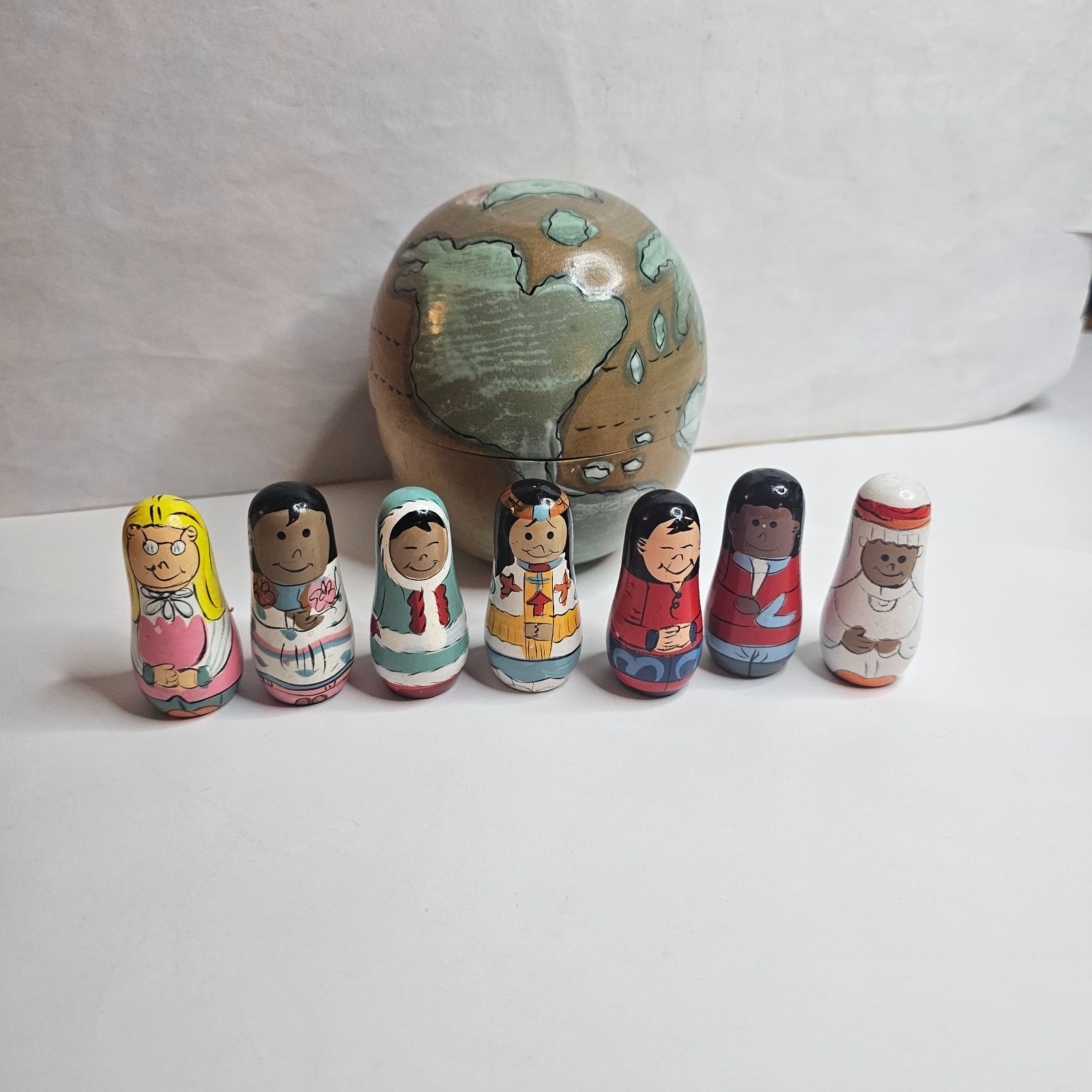 c.1980s PEOPLE CULTURES OF THE WORLD NESTING DOLLS WOOD EARTH GLOBE DOLLS